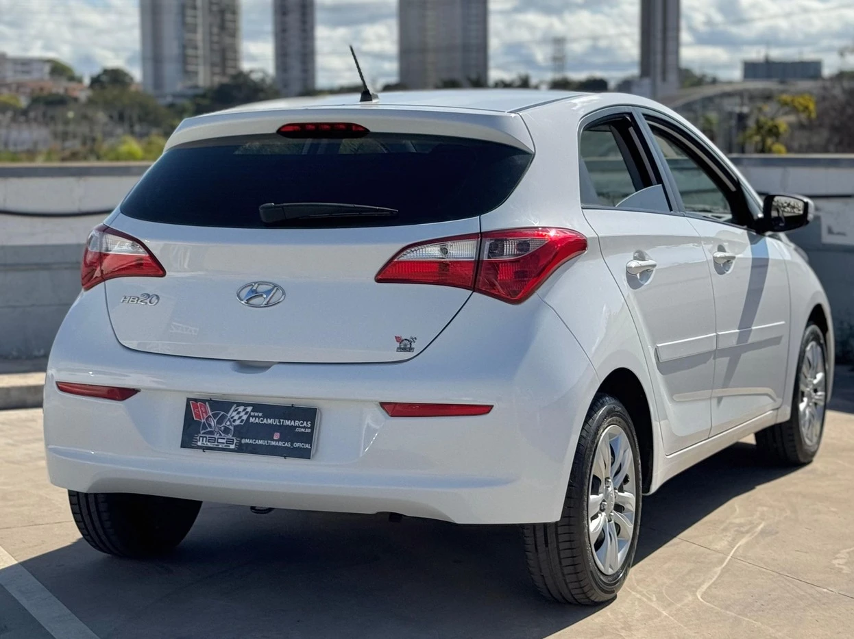 HYUNDAI HB20S