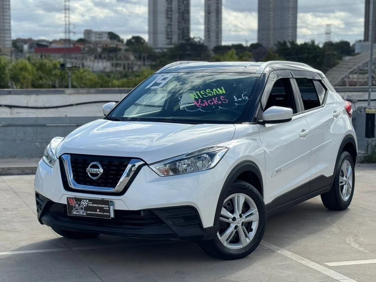 NISSAN KICKS