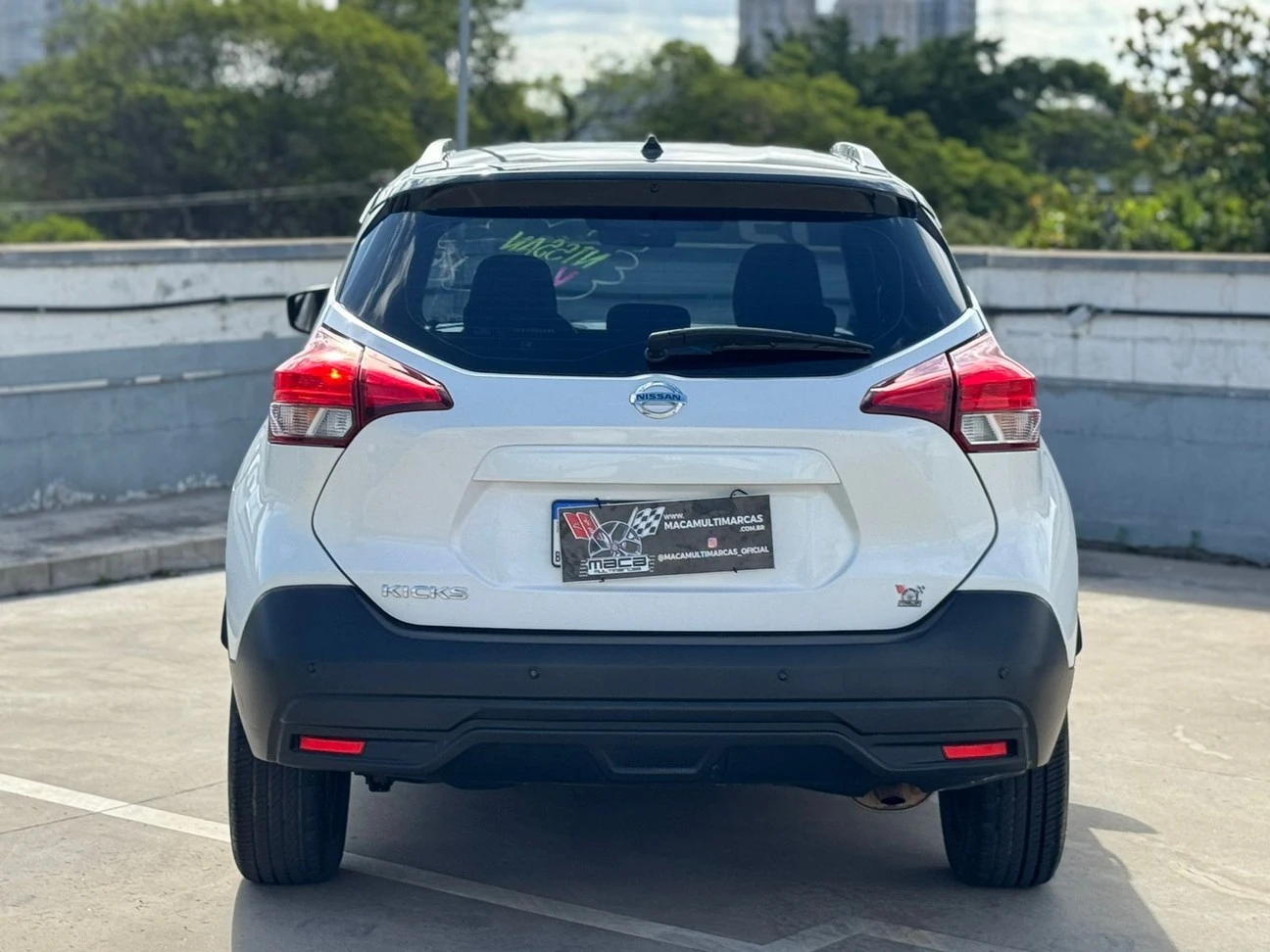 NISSAN KICKS