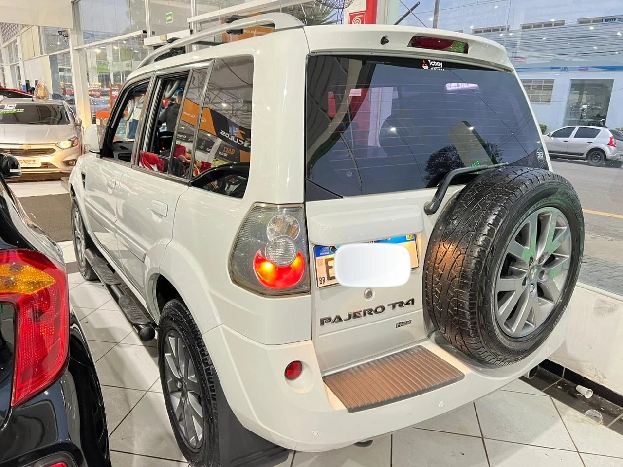 MITSUBISHI PAJERO TR4