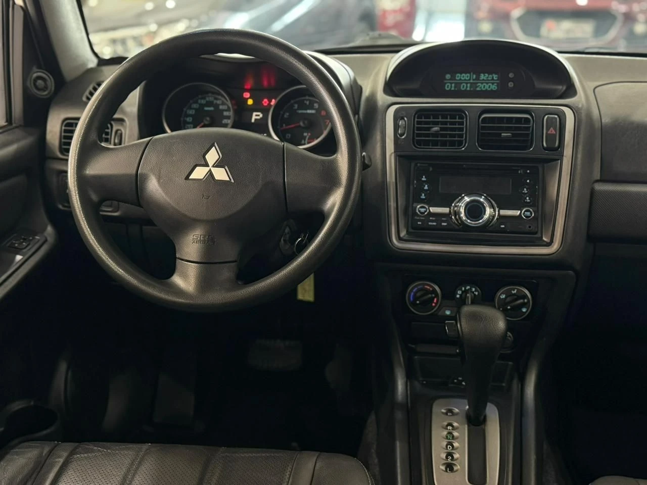 MITSUBISHI PAJERO TR4