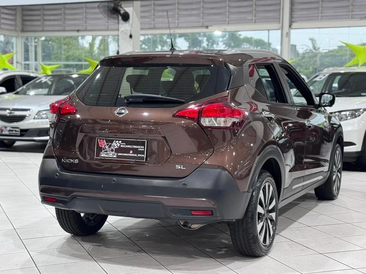 NISSAN KICKS