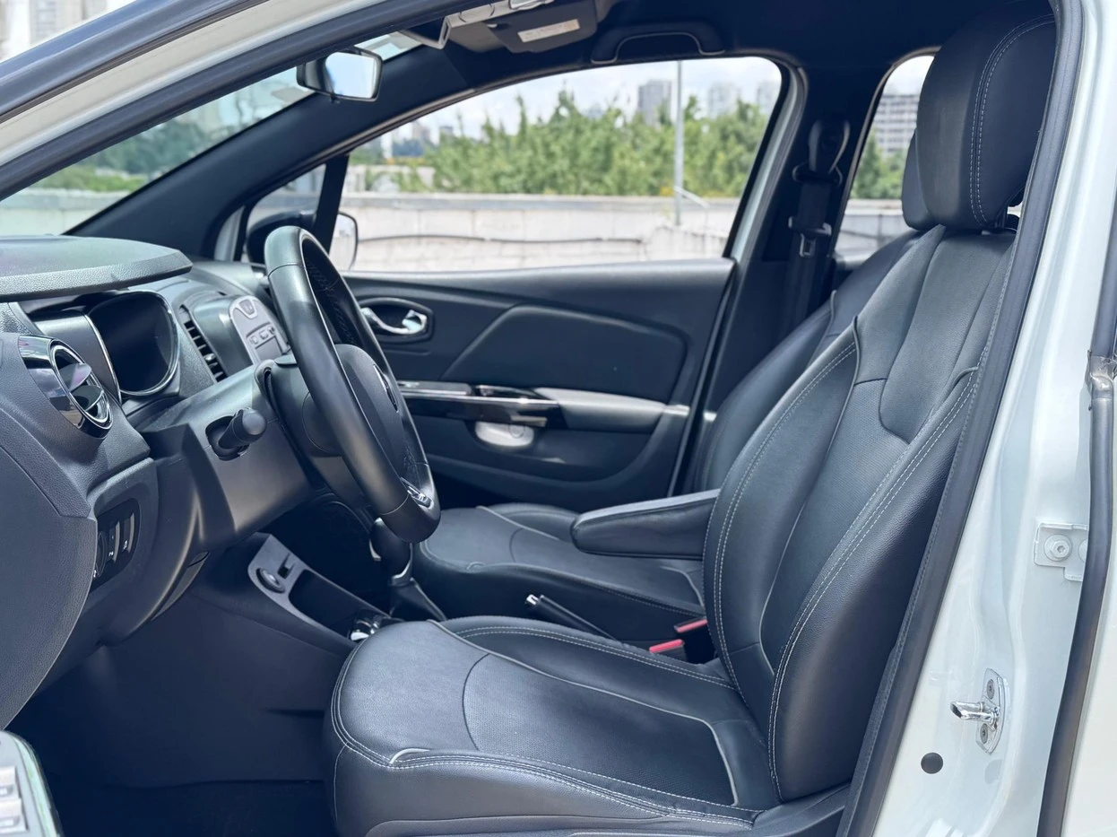 RENAULT CAPTUR