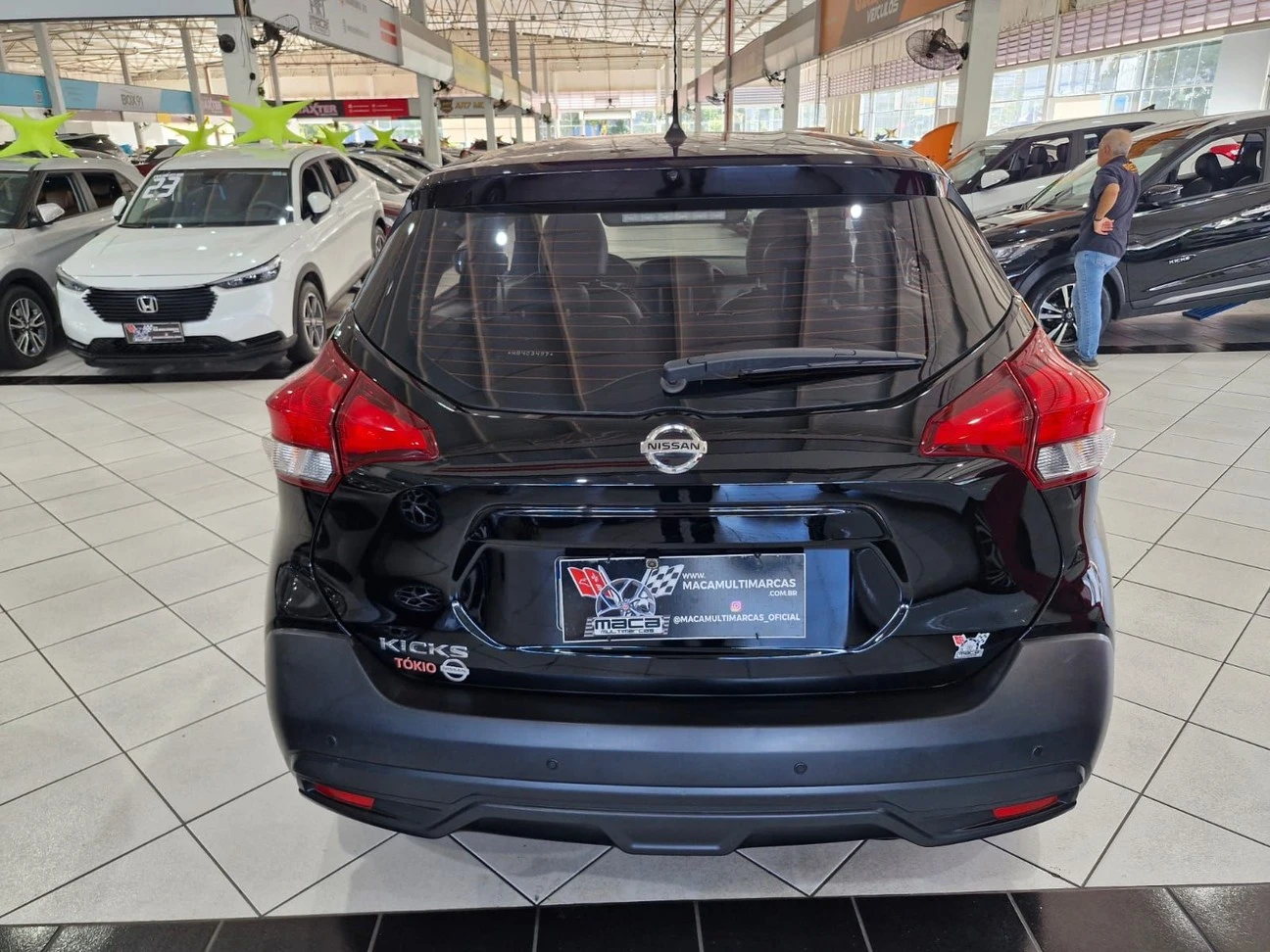 NISSAN KICKS