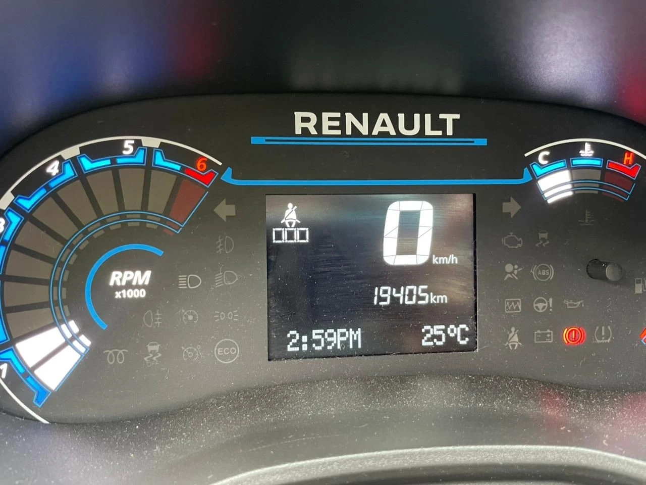 RENAULT KWID
