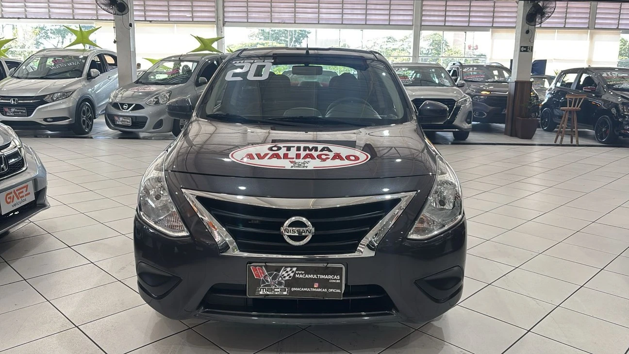 NISSAN VERSA