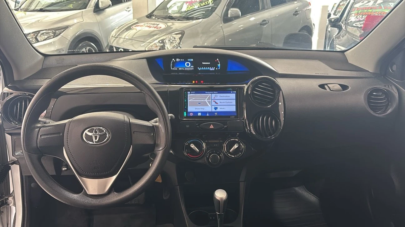 TOYOTA ETIOS