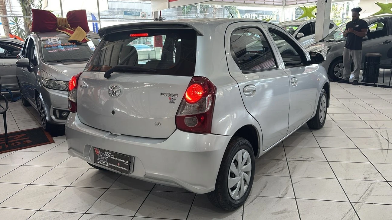 TOYOTA ETIOS