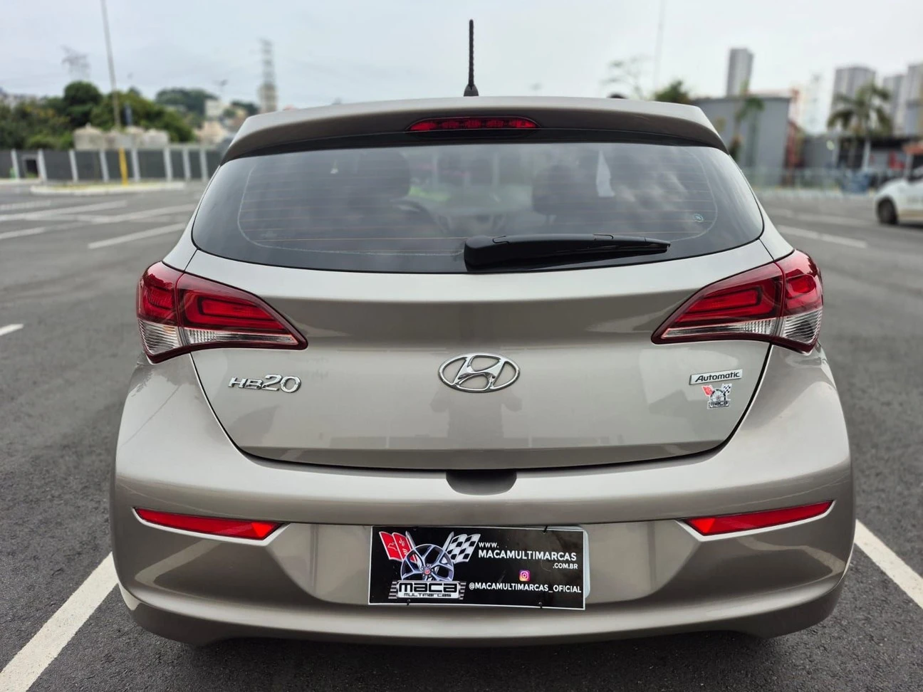 HYUNDAI HB20