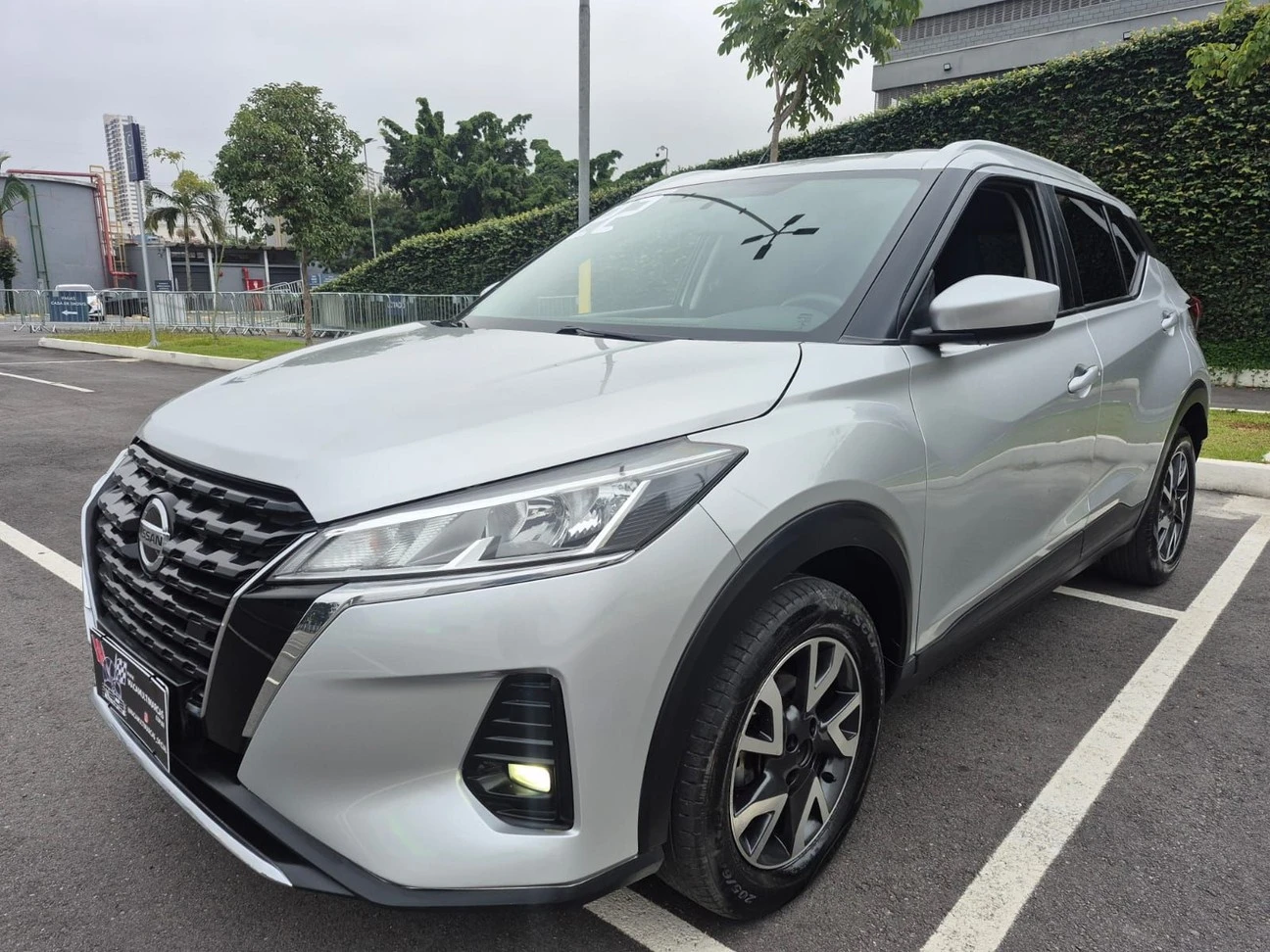 NISSAN KICKS