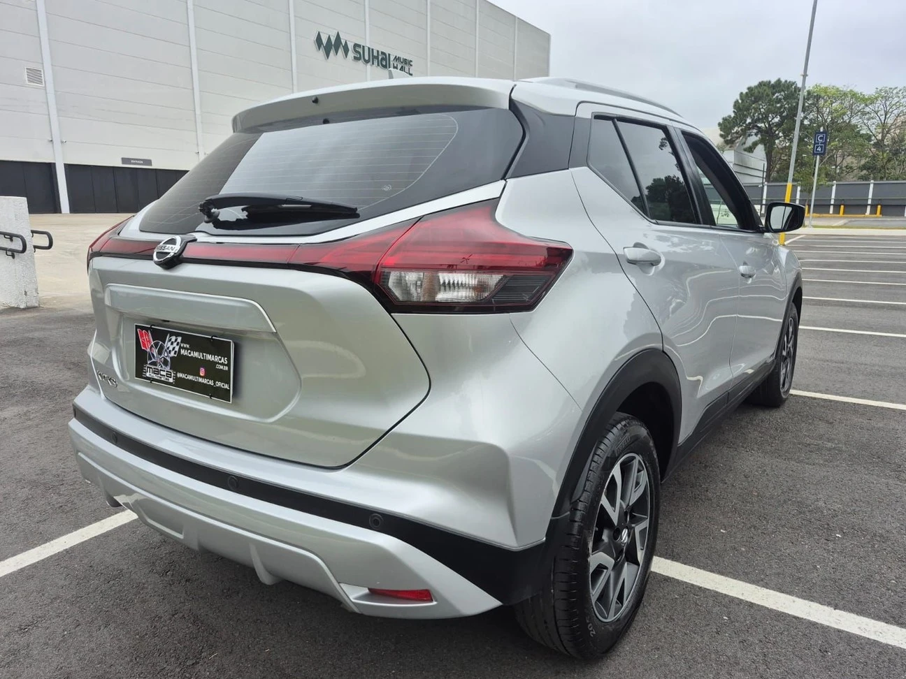 NISSAN KICKS