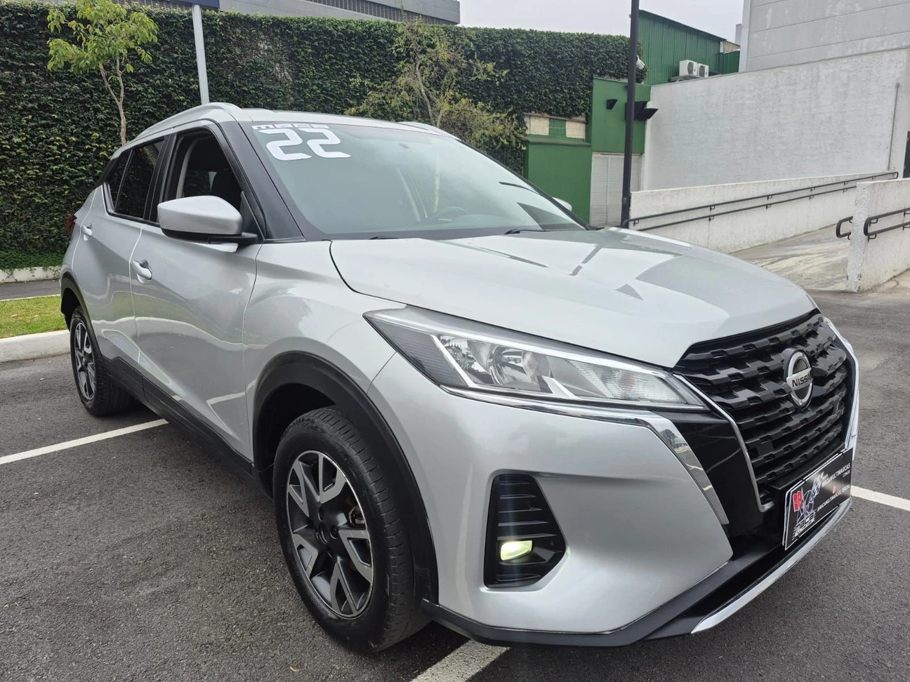 NISSAN KICKS