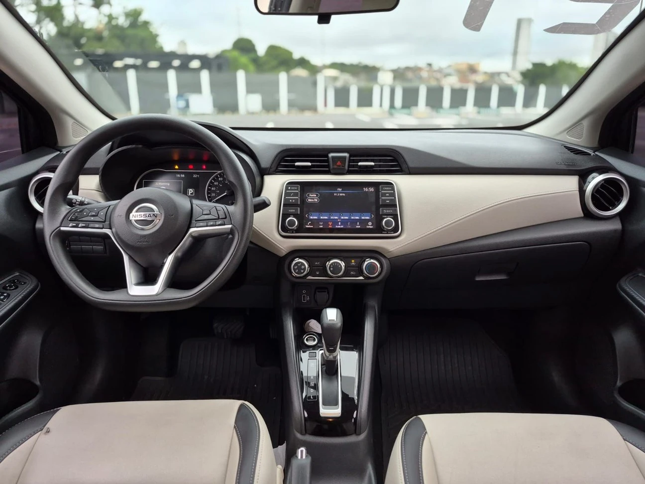 NISSAN VERSA