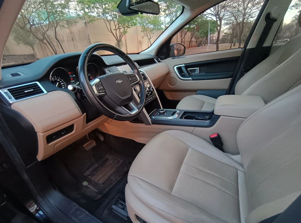 LAND ROVER DISCOVERY SPORT