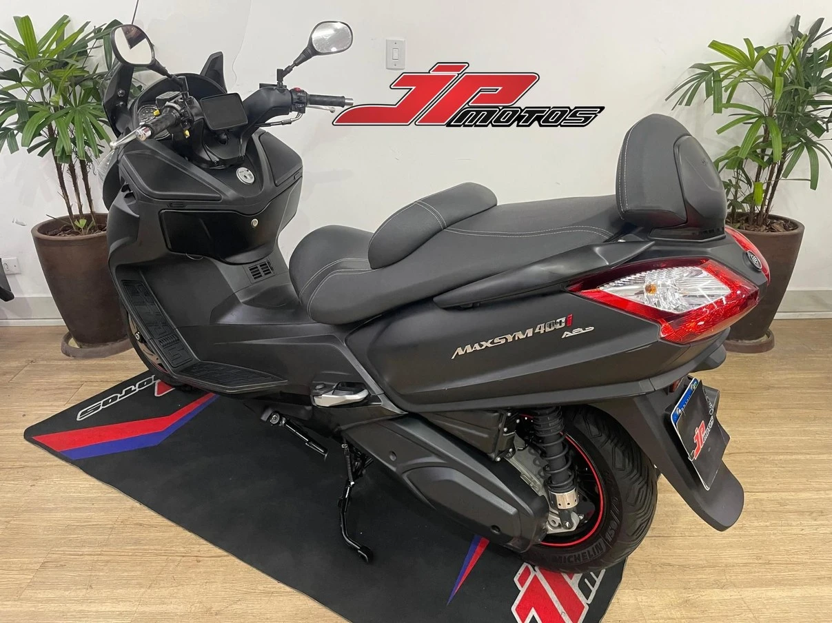DAFRA MAXSYM 400i