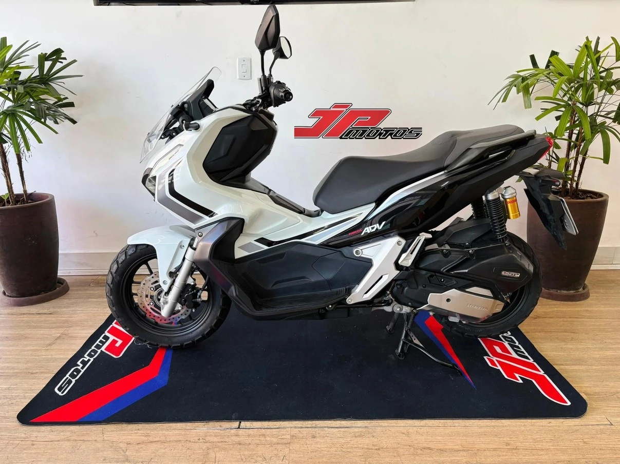 HONDA ADV 150
