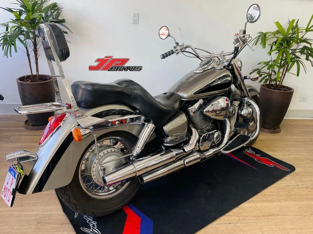 HONDA SHADOW 750