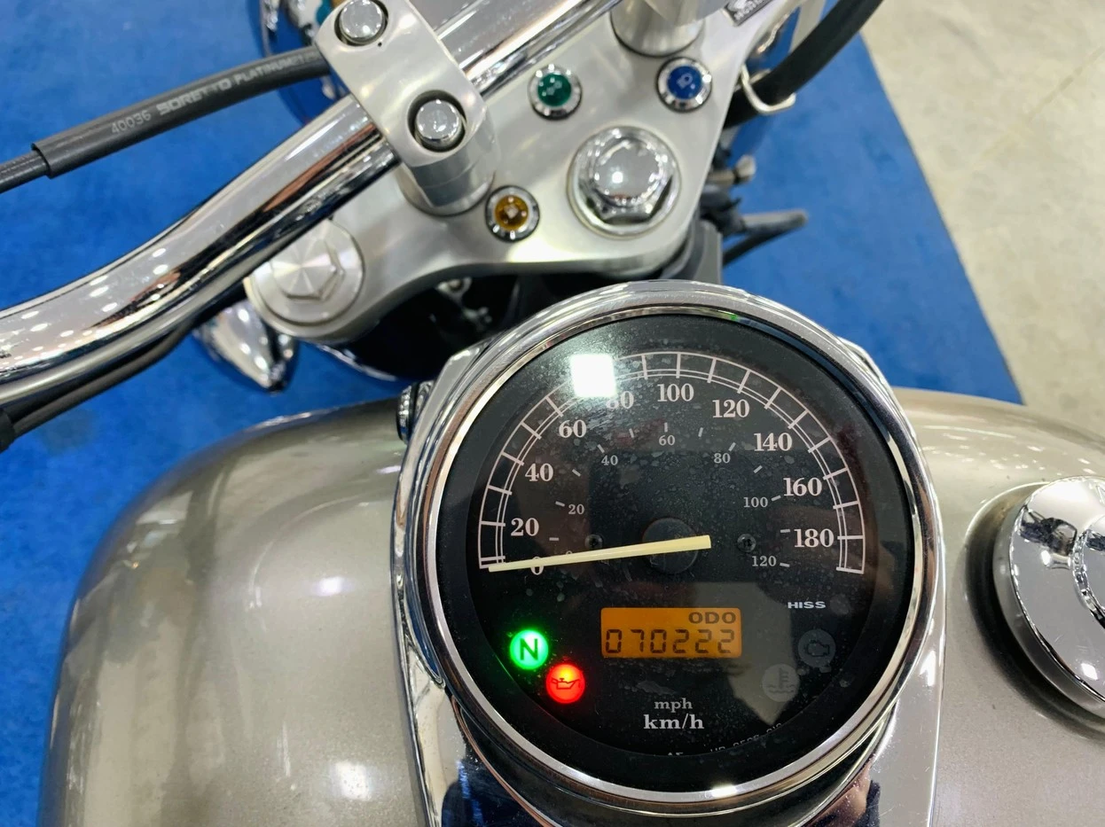 HONDA SHADOW 750