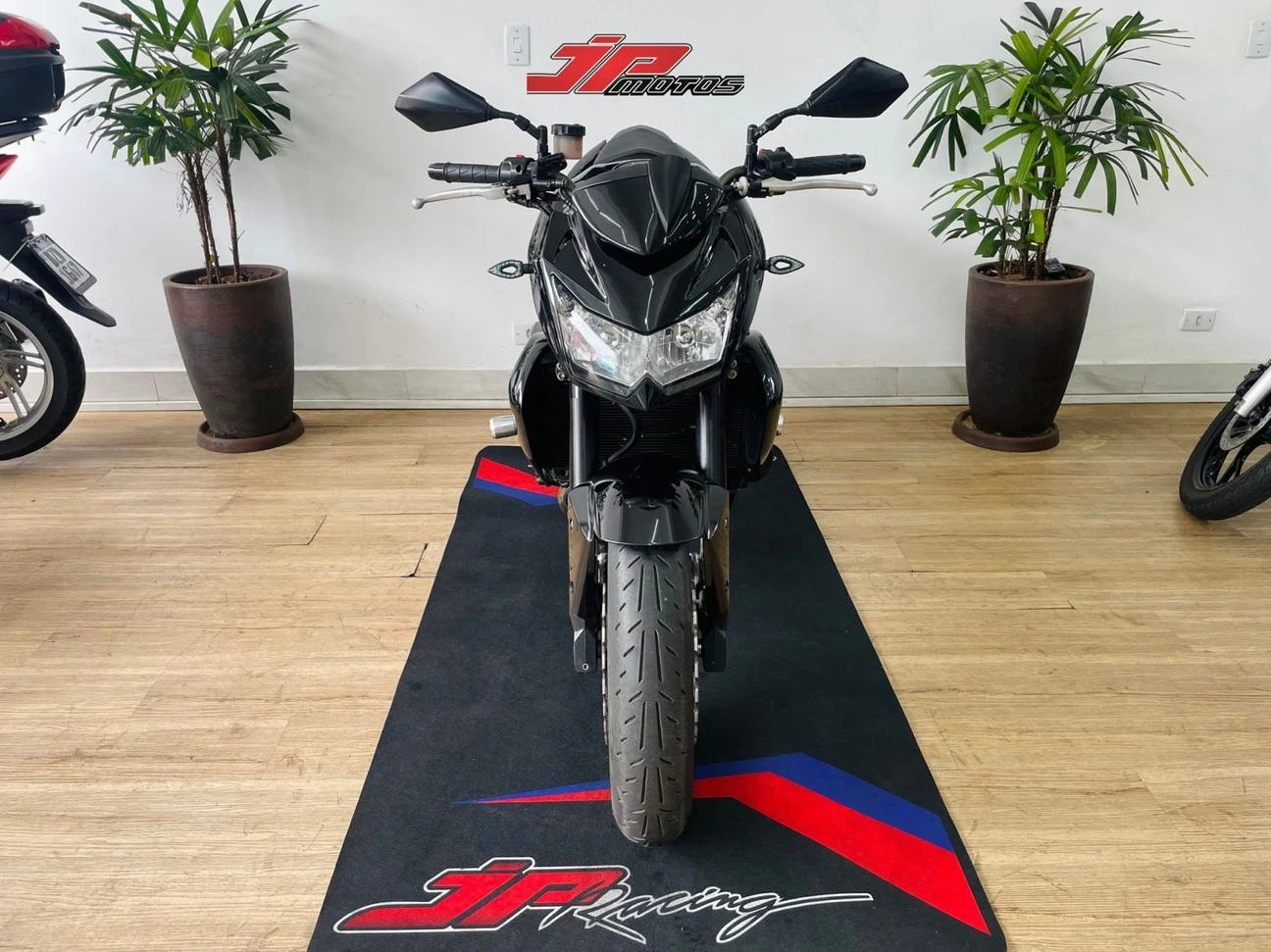 KAWASAKI Z750