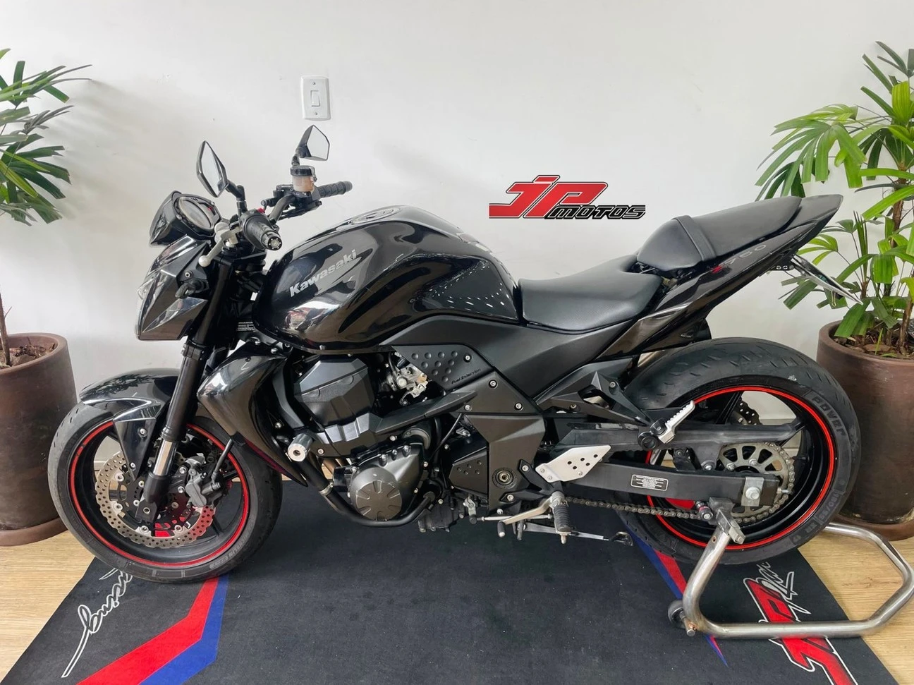 KAWASAKI Z750