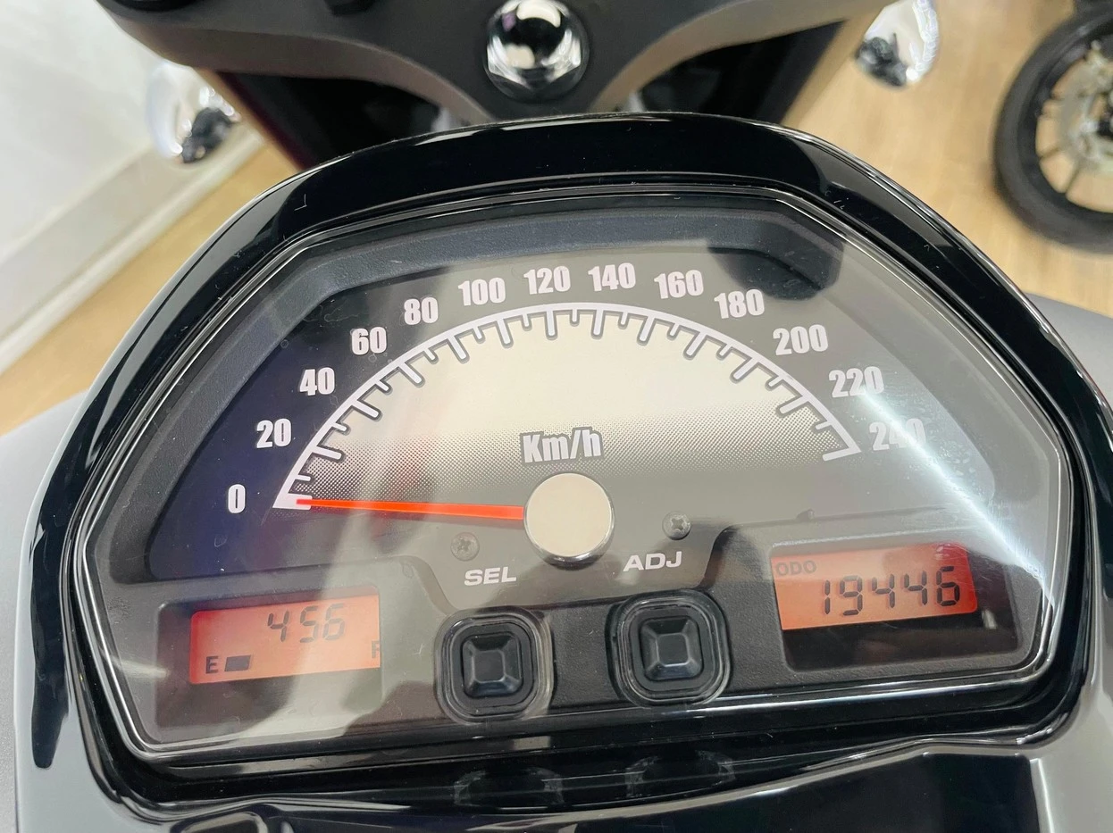 SUZUKI BOULEVARD M1800R BOSS