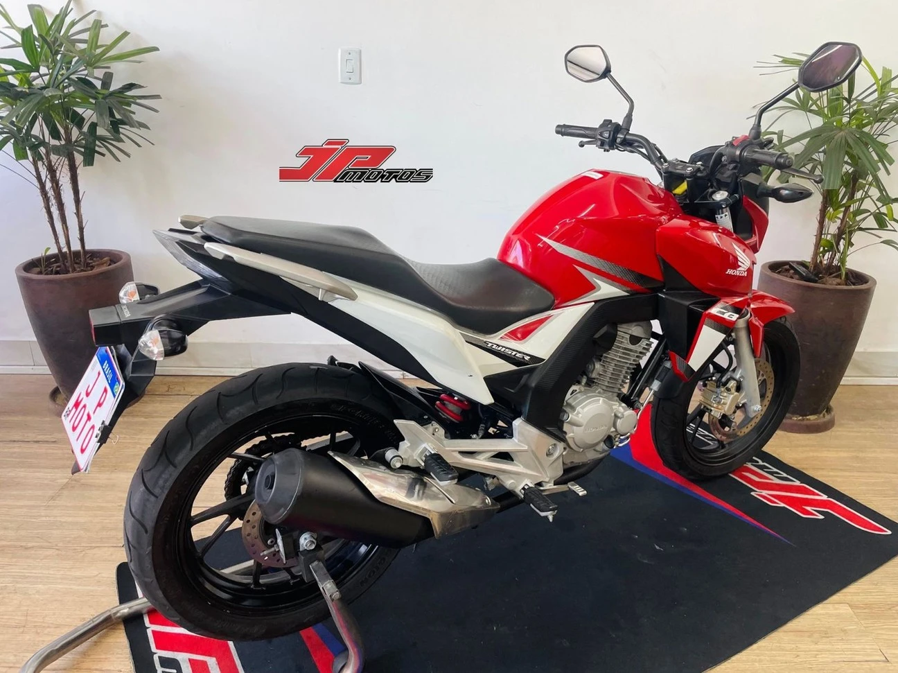 HONDA CB TWISTER