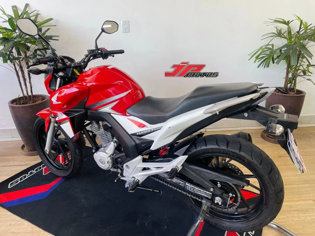 HONDA CB TWISTER