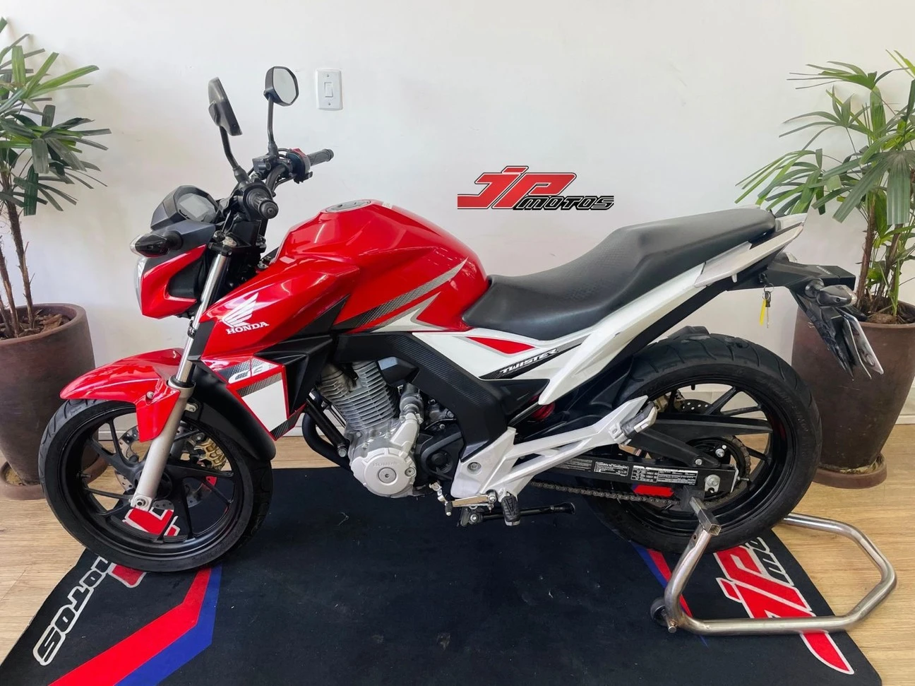HONDA CB TWISTER