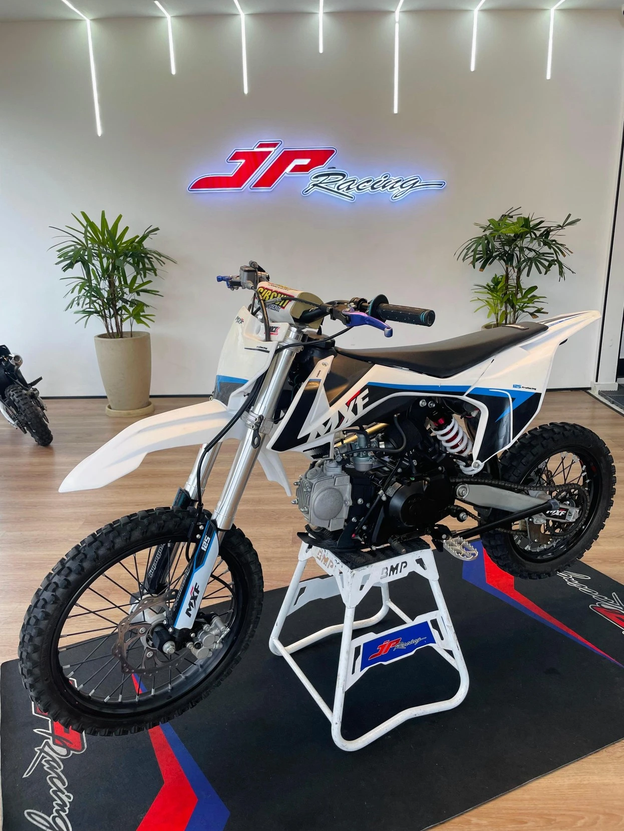 MXF PRO RACING 125