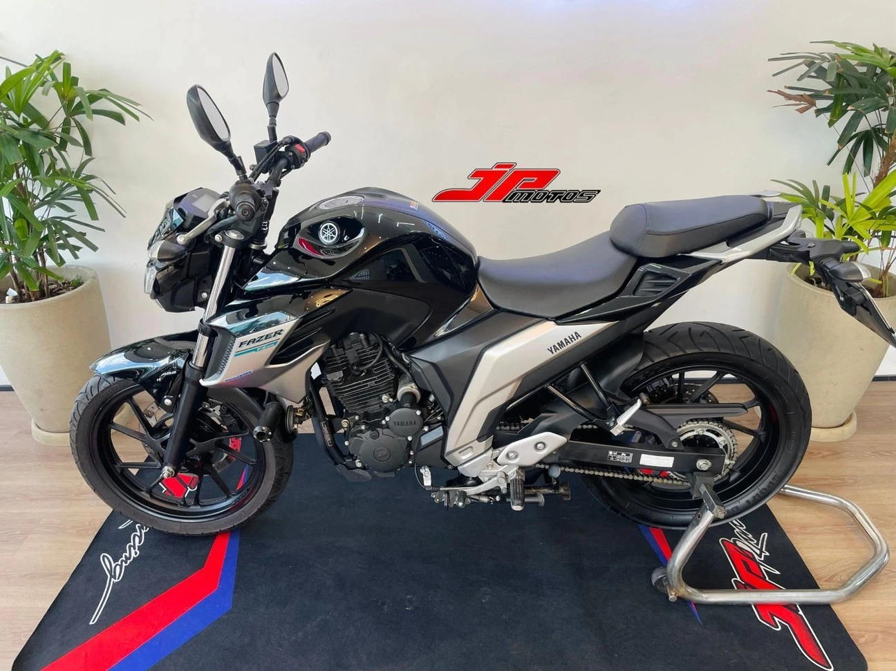 YAMAHA FZ25 FAZER ABS