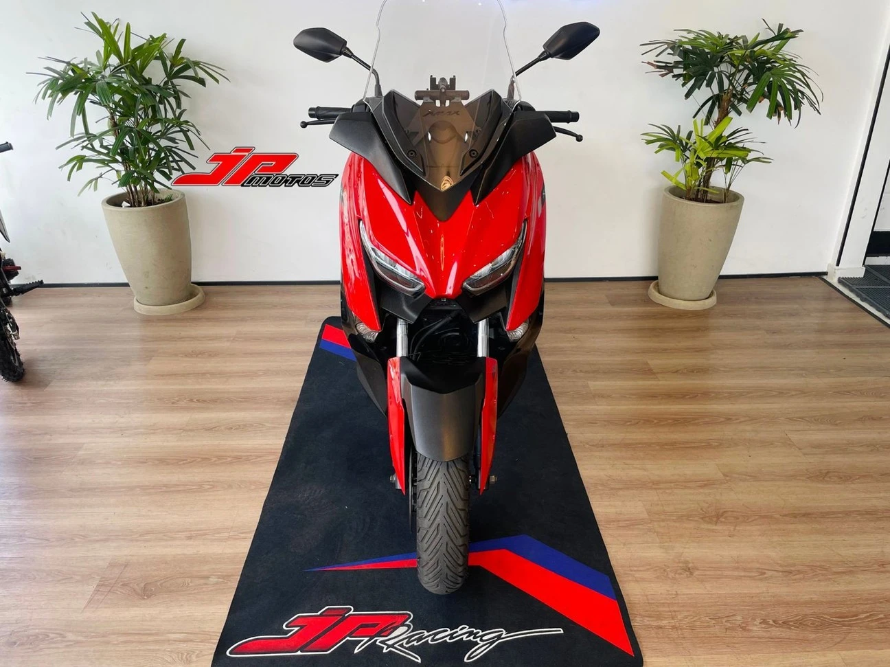 YAMAHA XMAX ABS