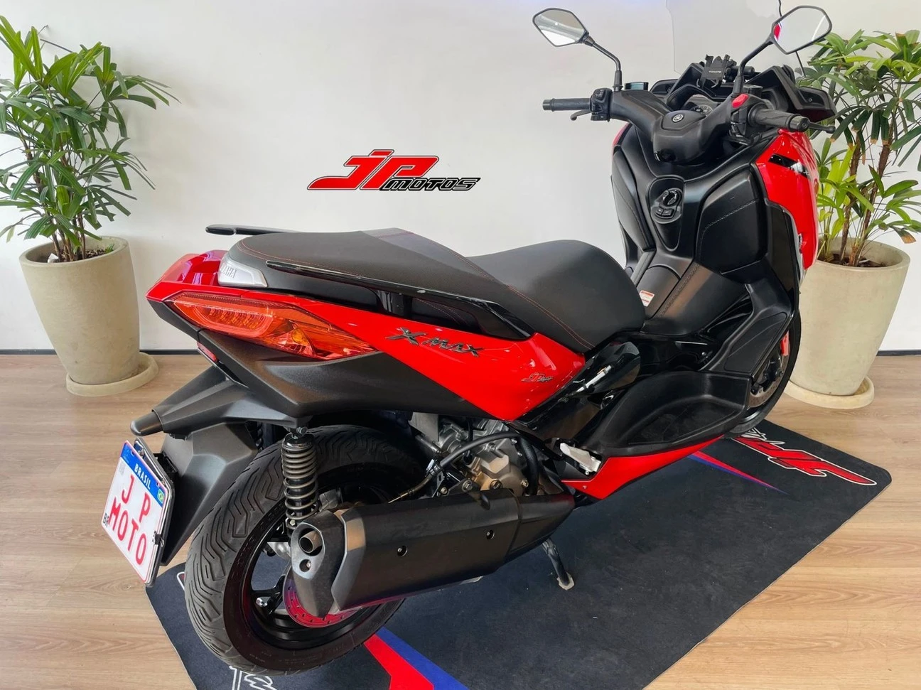 YAMAHA XMAX ABS