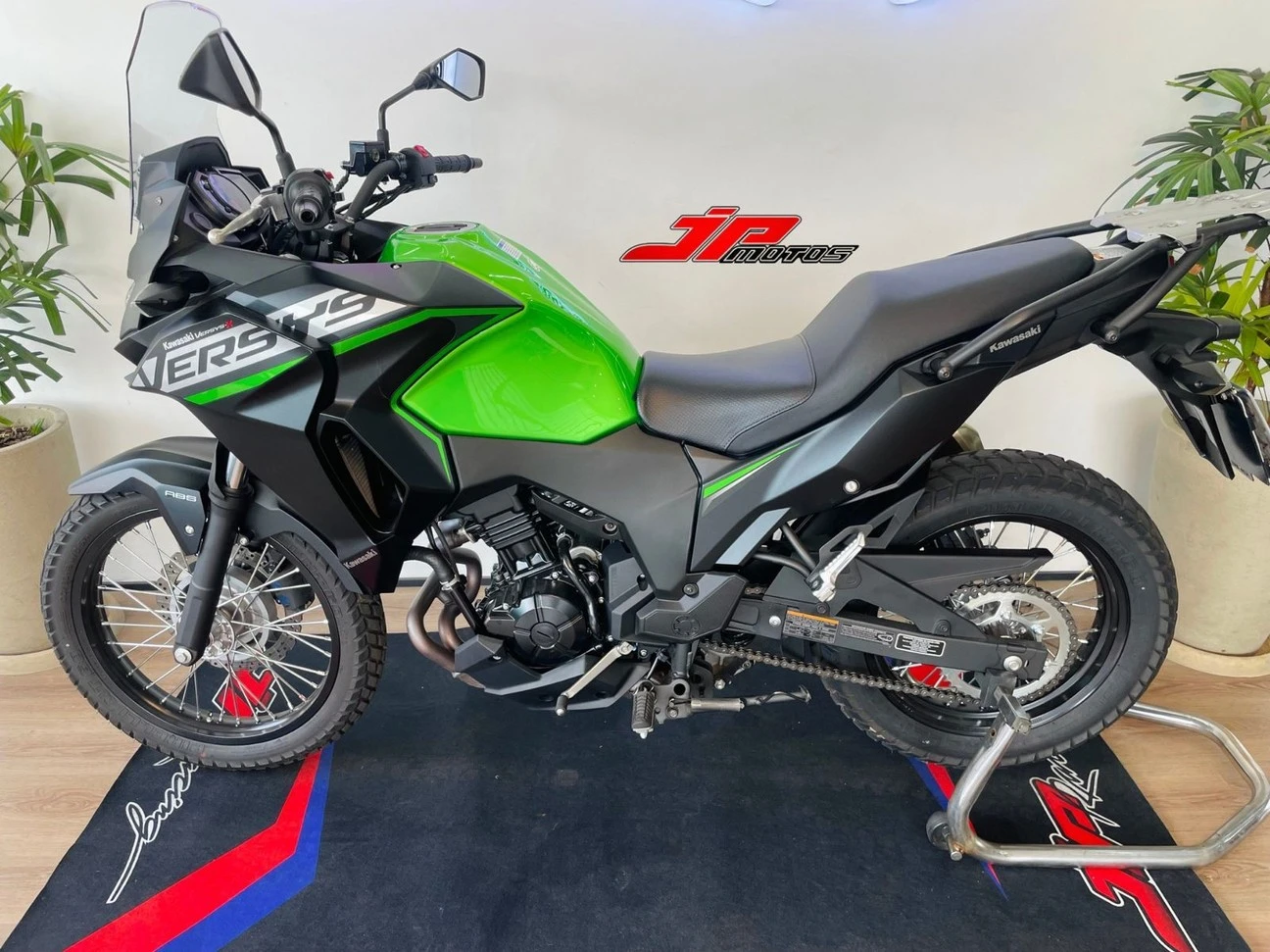 KAWASAKI VERSYS-X 300