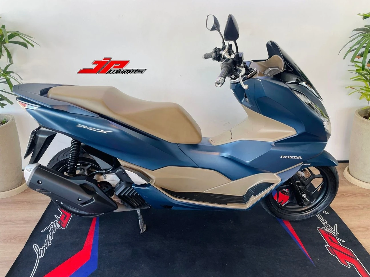 HONDA PCX DLX