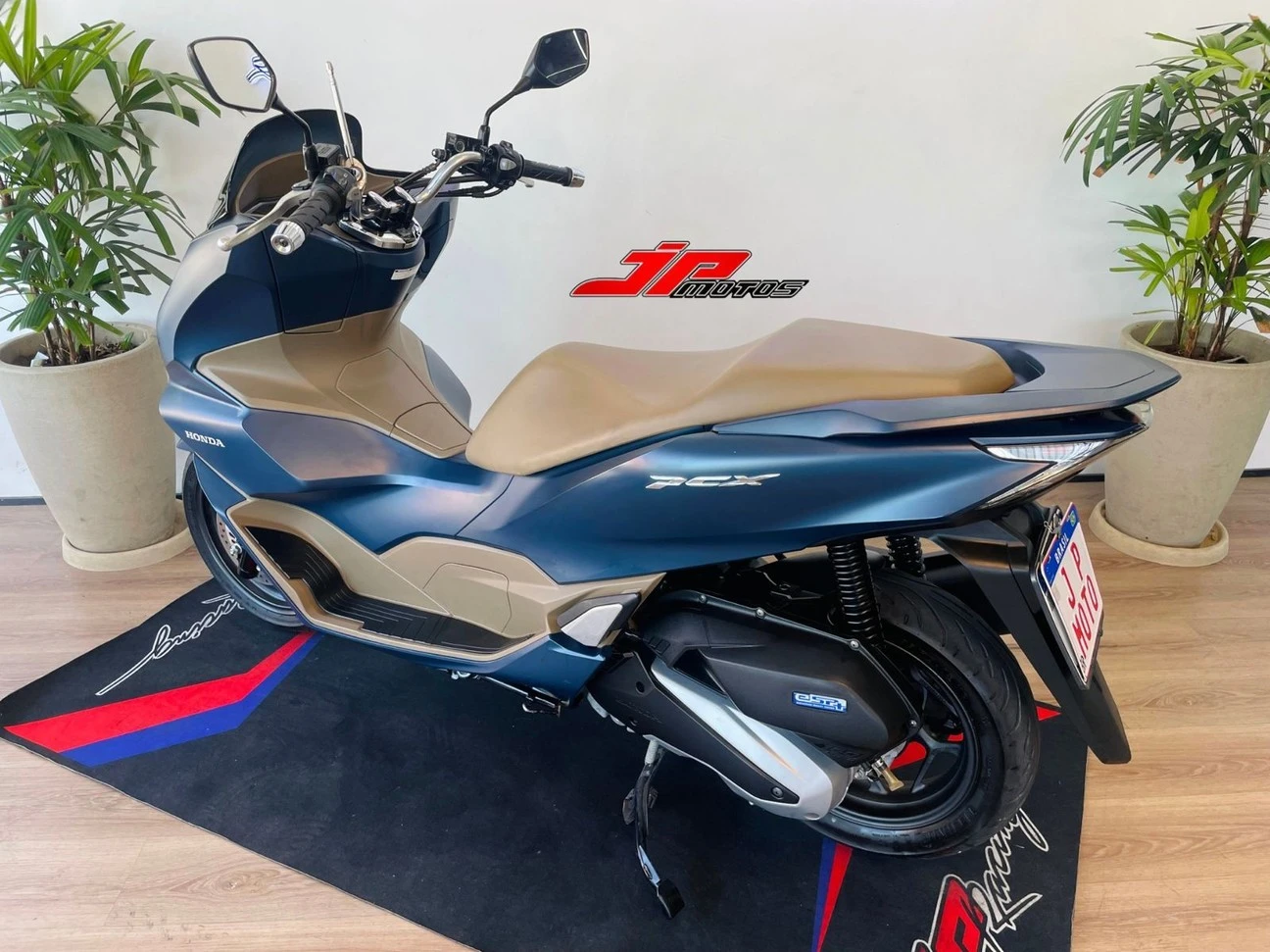 HONDA PCX DLX