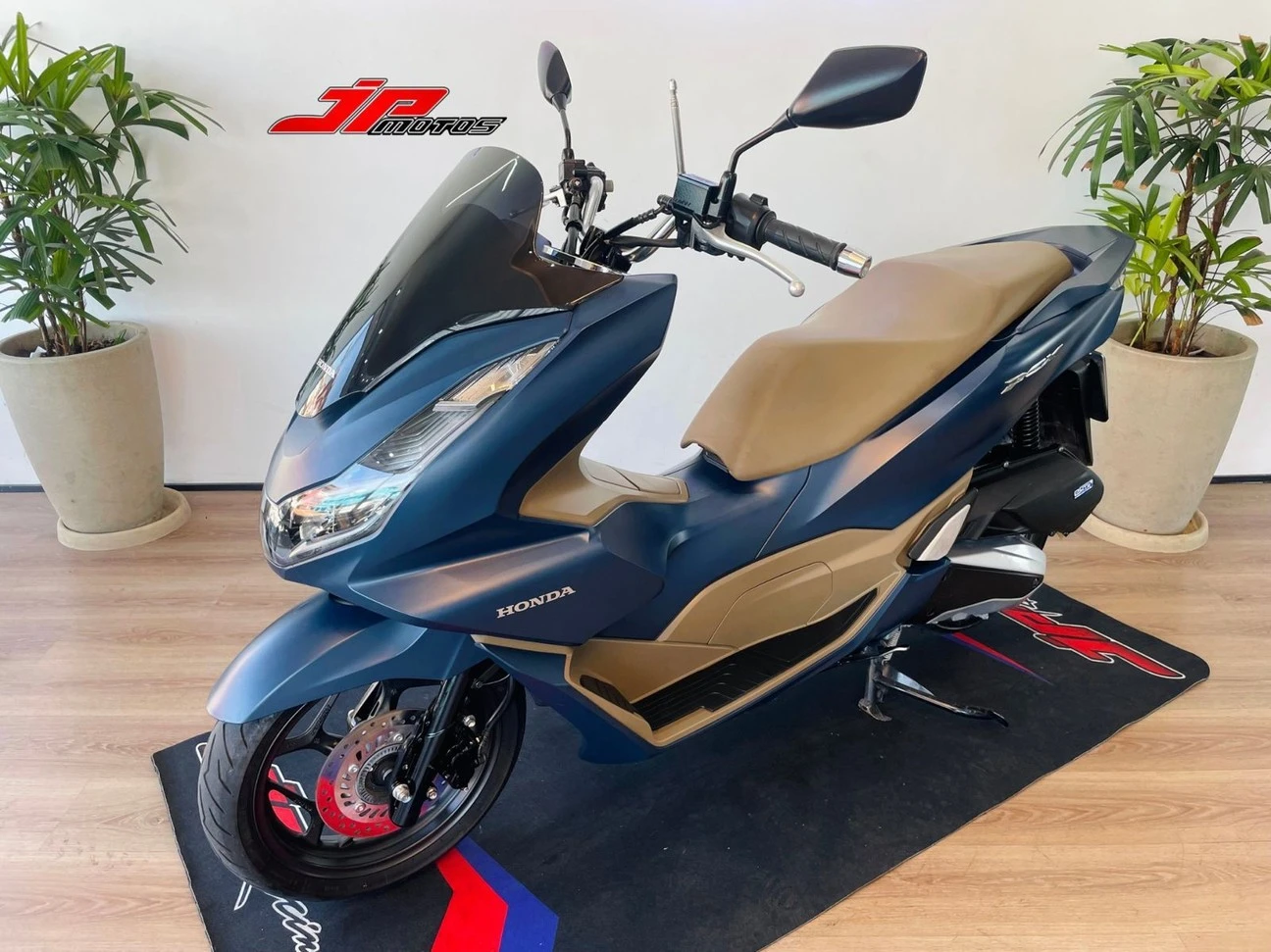 HONDA PCX DLX