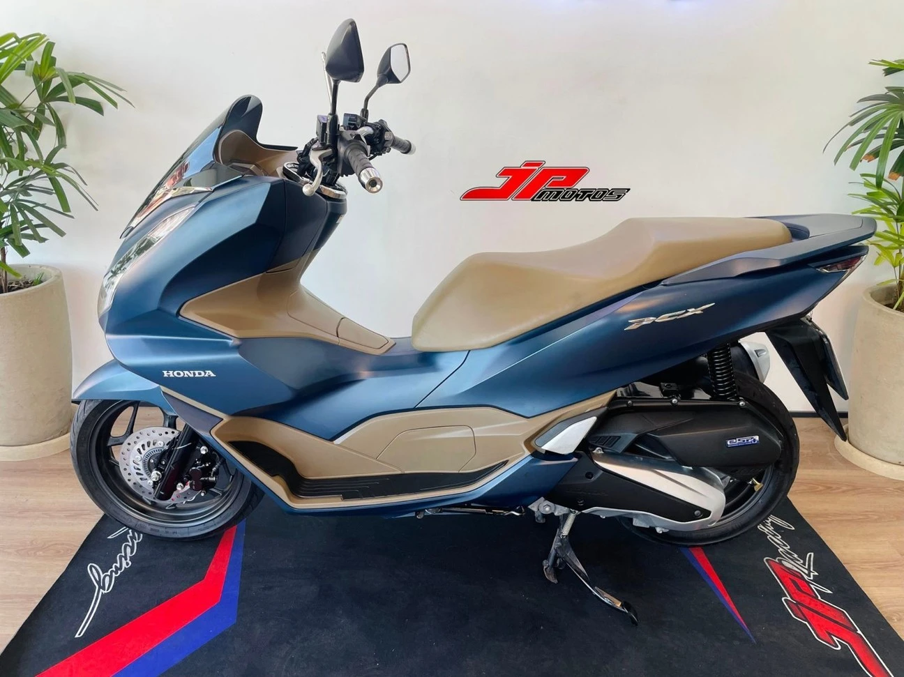 HONDA PCX DLX