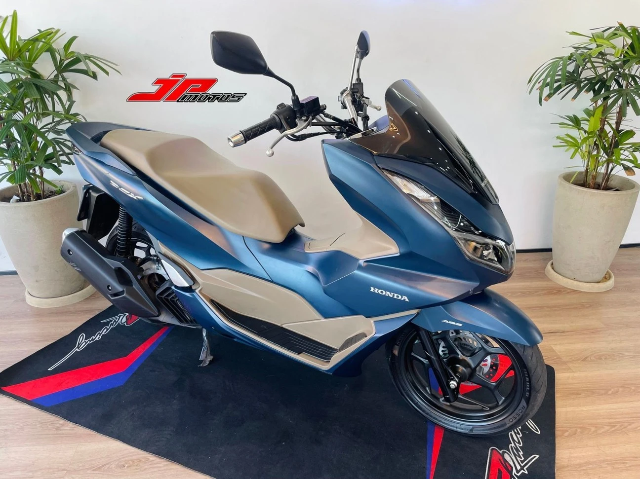 HONDA PCX DLX