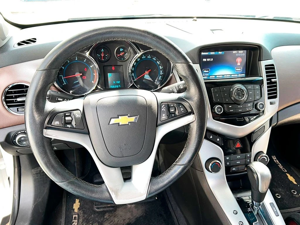 CHEVROLET CRUZE