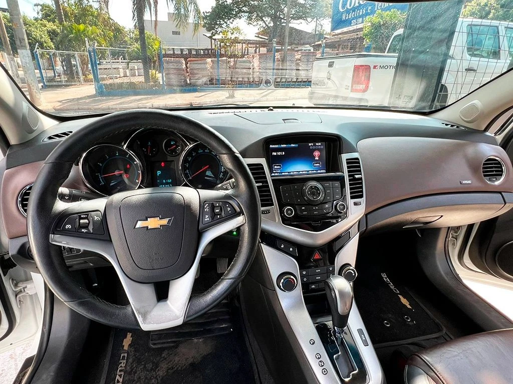 CHEVROLET CRUZE