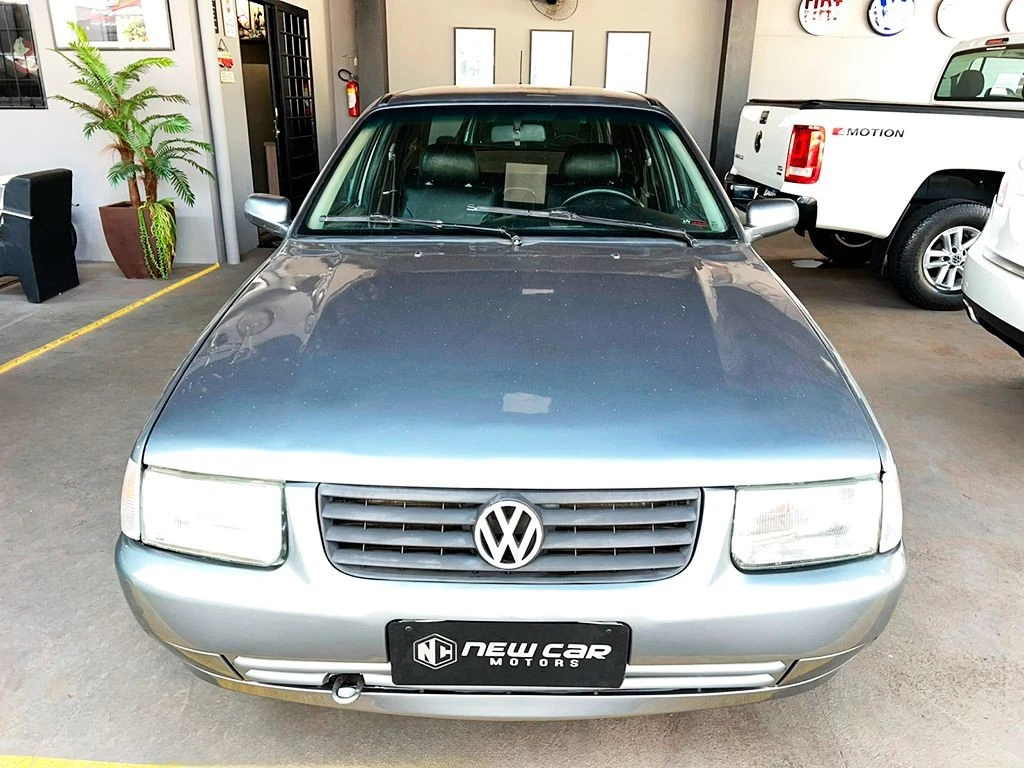 VOLKSWAGEN SANTANA