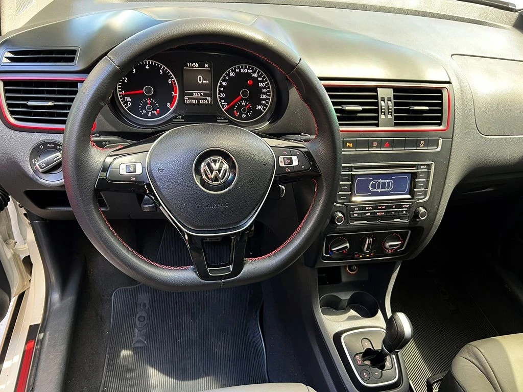 VOLKSWAGEN FOX