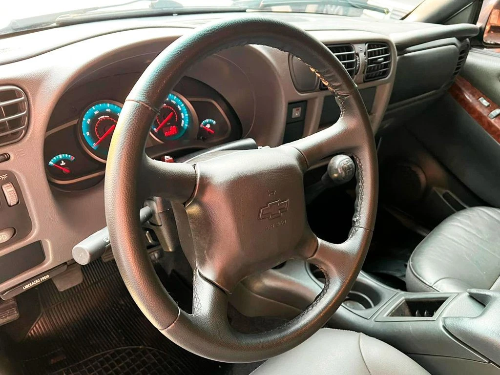 CHEVROLET S10