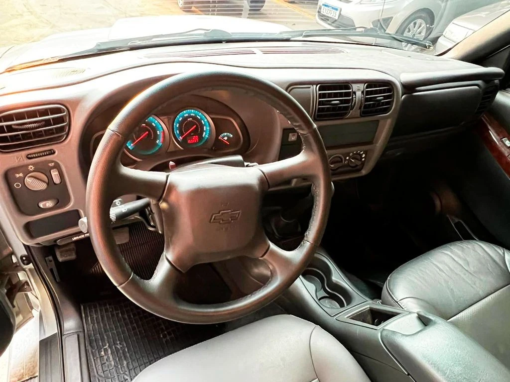 CHEVROLET S10