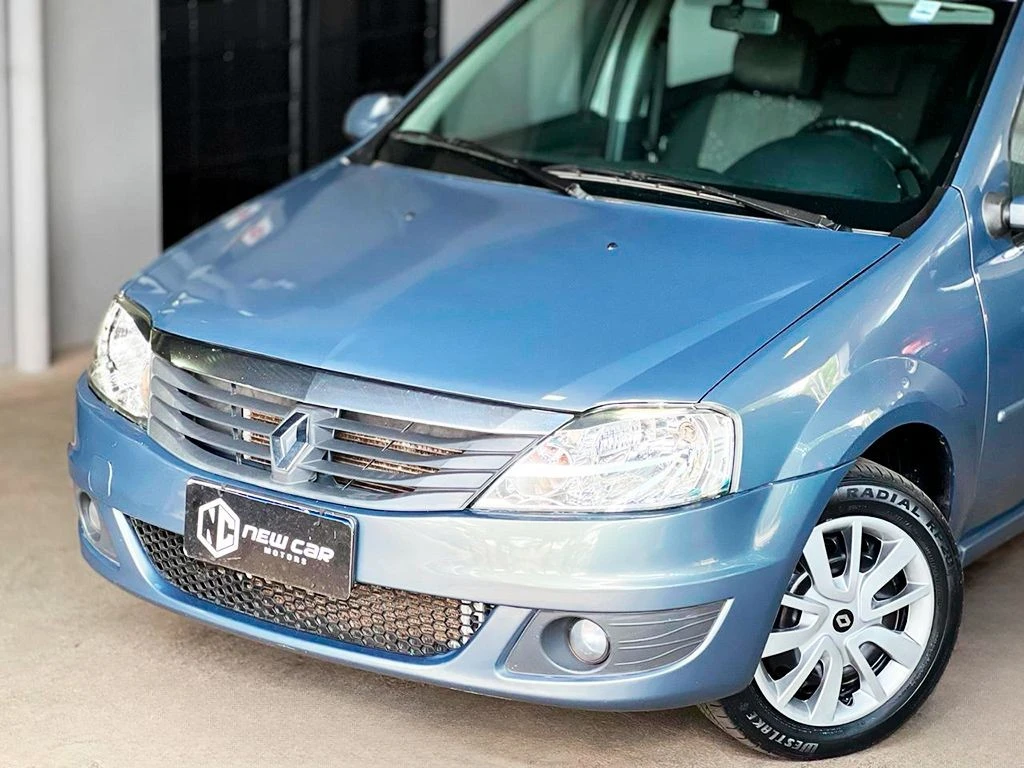 RENAULT LOGAN
