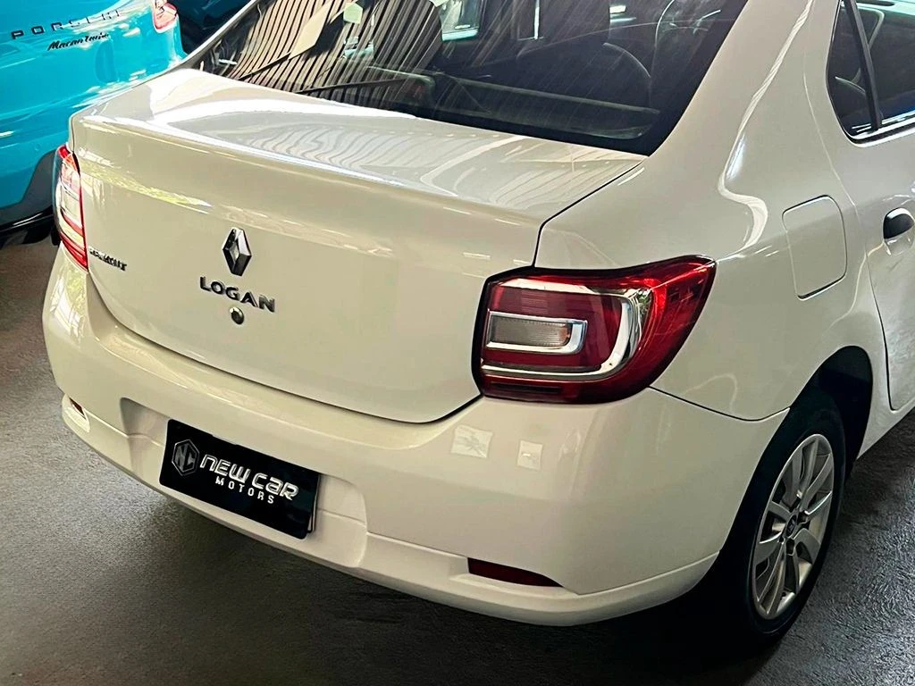RENAULT LOGAN