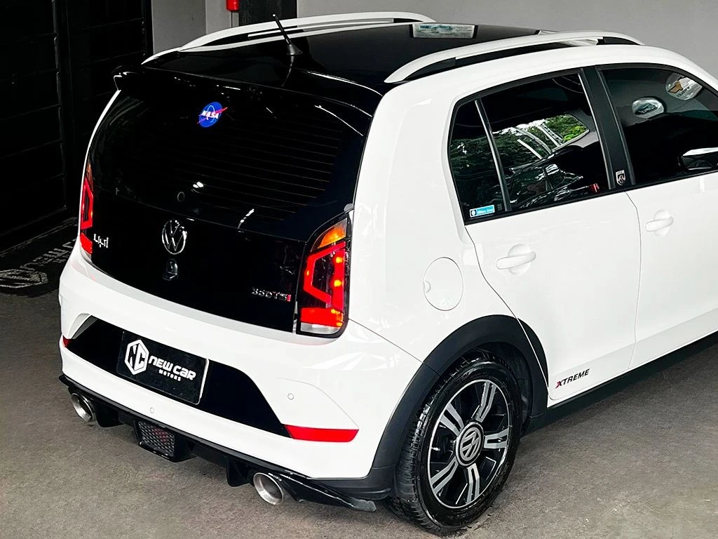 VOLKSWAGEN UP