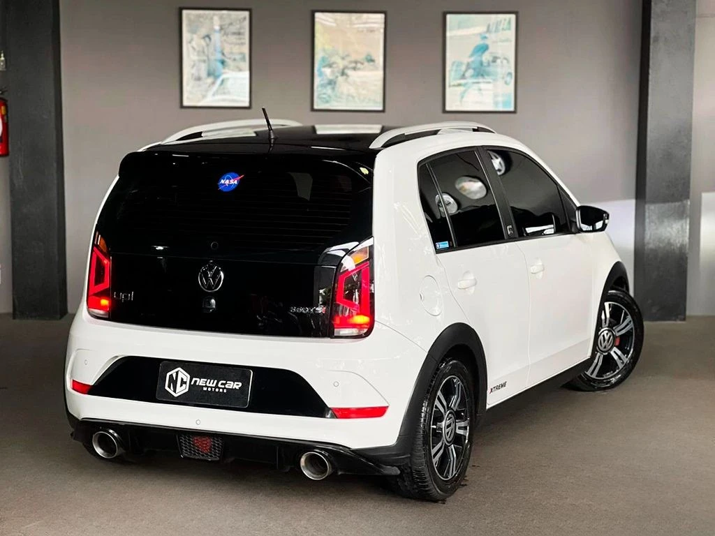 VOLKSWAGEN UP