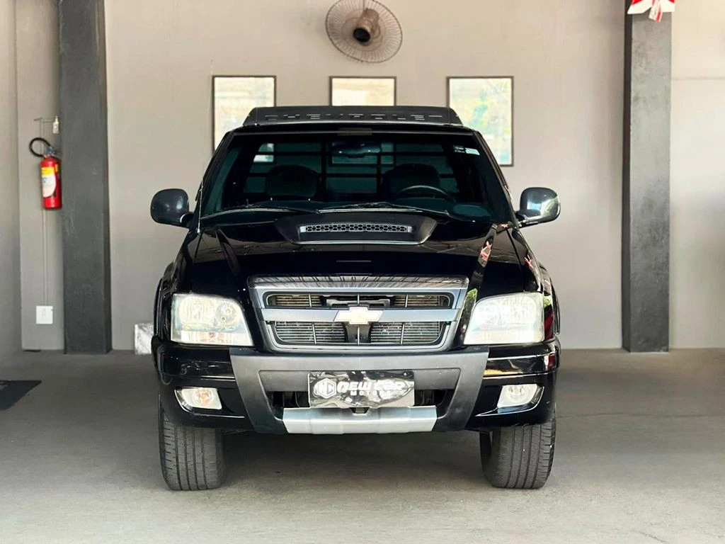 CHEVROLET S10