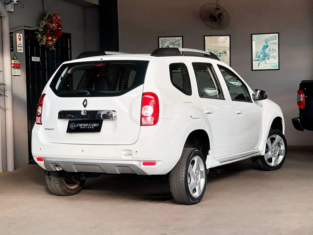 RENAULT DUSTER